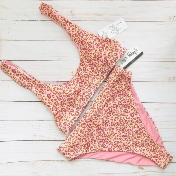 Dippin Daisy’s Leopard Print Festival Bikini Set High Waist Ultra Bottom Top NWT - Picture 2 of 4